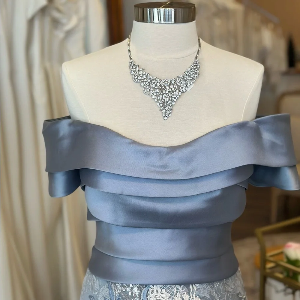 Mother of the Occasion - Picture 4 of 5